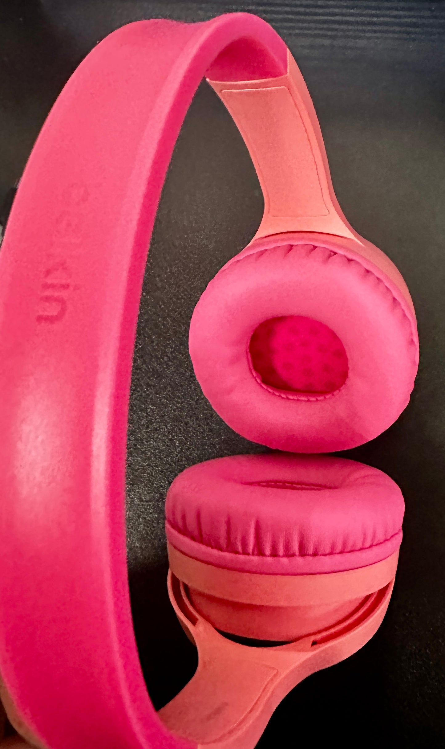 Belkin SoundForm Mini Kids Bluetooth Headphones – Pink – 85dB Safe Limit