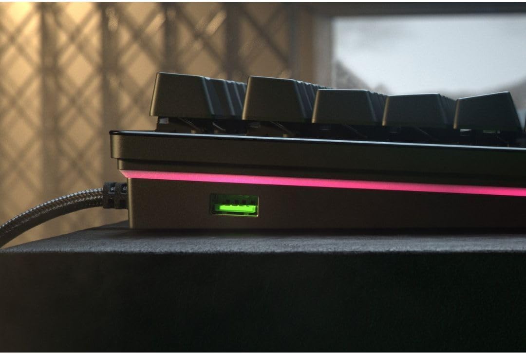 Razer Huntsman V2 Analog Gaming Keyboard: Razer Analog Optical Switches - Chroma