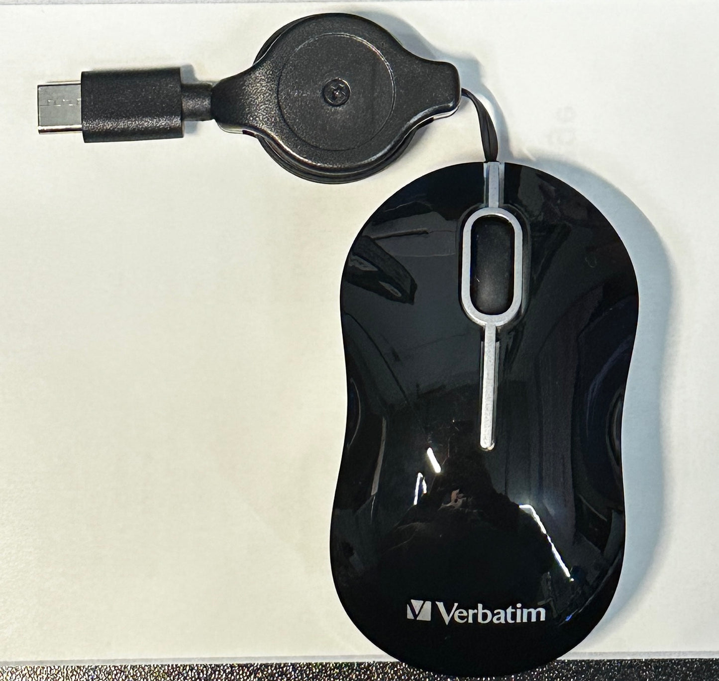 Verbatim USB-C Mini Travel Wired Mouse – Compact, Retractable Cable, Black