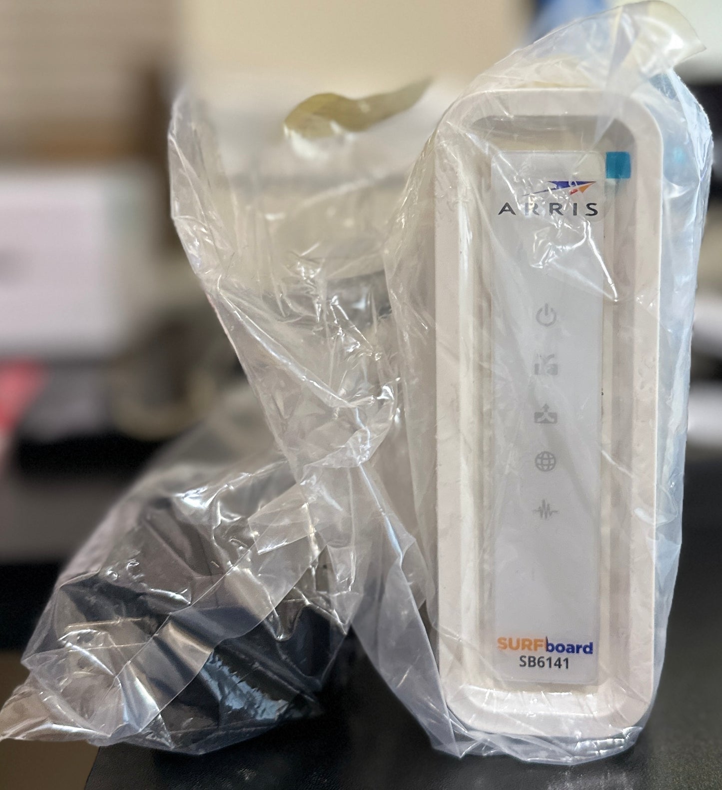 Arris Surfboard Cable Modem Model SB6141 8X Faster download Speeds (NO BOX)